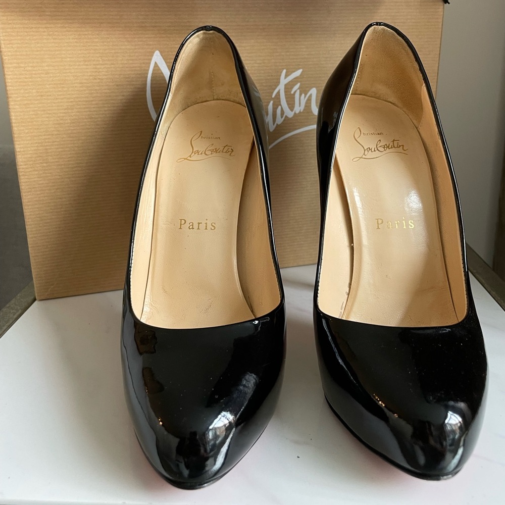 Christian Louboutin Black Platform Pumps. Barely worn. Size 35.5